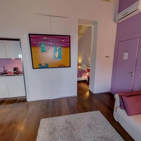Sestosenso Konukevi 4*