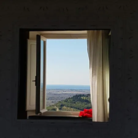 Konukevi Sestosenso Campiglia Marittima