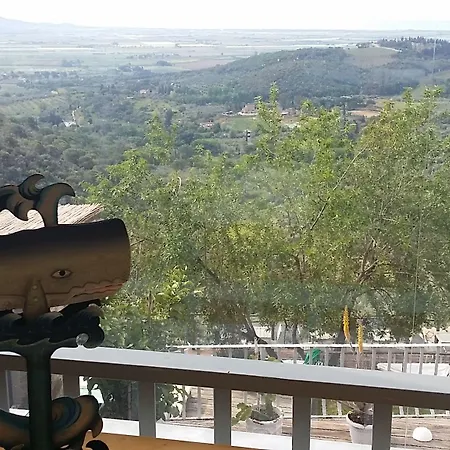 Sestosenso Konukevi 4*